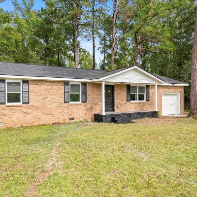 114 Press Dr Drive, Holly Hill, SC 29059