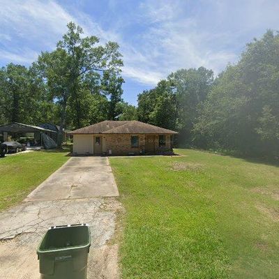 102 Avenue G, Liberty, TX 77575