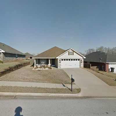 102 Acacia Trail Dr, Madison, AL 35758