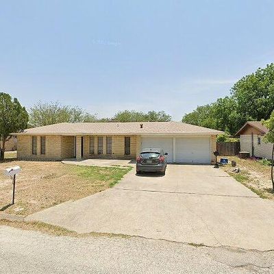 102 Hermosa Dr, Del Rio, TX 78840