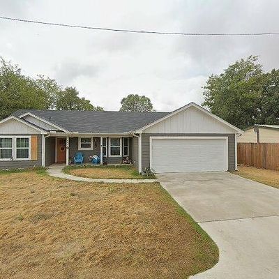 102 W Main St, Rio Vista, TX 76093