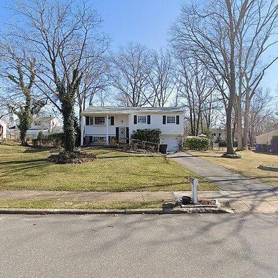 1023 Amethyst Dr, Toms River, NJ 08753