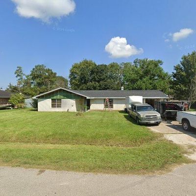 103 Lucky Dr, Silsbee, TX 77656