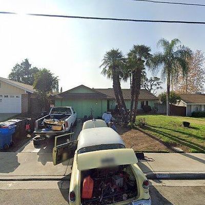 1040 Massachusetts Ave, Riverside, CA 92507