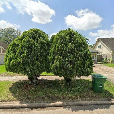 9227 Willow Meadow Dr, Houston, TX 77031