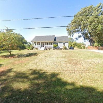 105 Carlton St, Greenwood, SC 29649