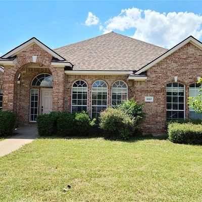 1057 Suffolk Ln, Cedar Hill, TX 75104