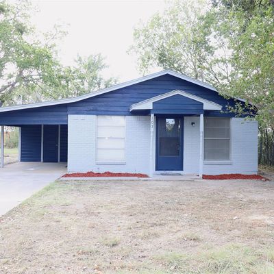 107 Love St, Kaufman, TX 75142