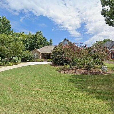 107 Montreux Ln, New Bern, NC 28562