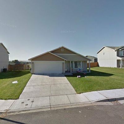 1217 South St, Sunnyside, WA 98944