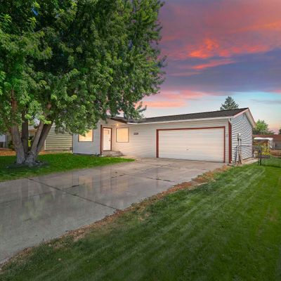 1220 N Haskett St, Mountain Home, ID 83647