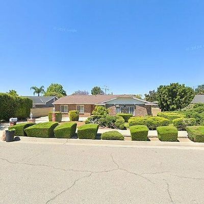 1257 S Glencroft Rd, Glendora, CA 91740