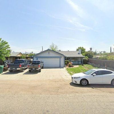 126 S Prospect St, Porterville, CA 93257