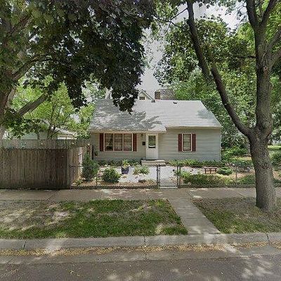 126 Syndicate St N, Saint Paul, MN 55104