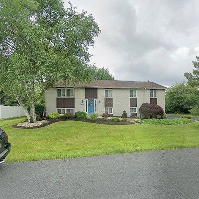 1280 Country Club Rd, Allentown, PA 18106