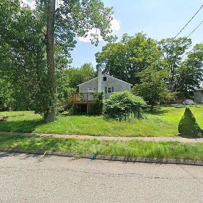 129 Smith Ave, Norwich, CT 06360