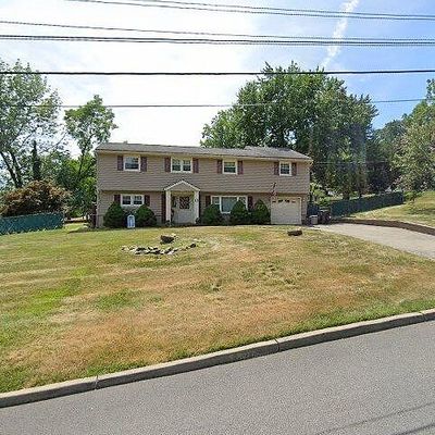 13 Korda Pl, Cedar Knolls, NJ 07927