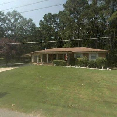 130 Huey Ln, Bessemer, AL 35023