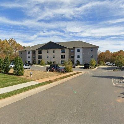 1300 Stoney Ridge Blvd, Forest, VA 24551