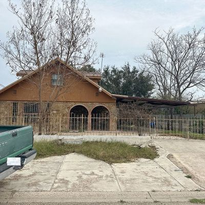 1306 N Raucon St, Roma, TX 78584