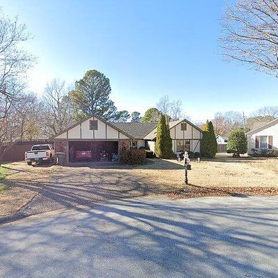 1307 E Wimbledon Pl, Fayetteville, AR 72703