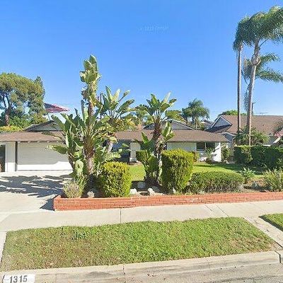 1315 Southridge Dr, Brea, CA 92821