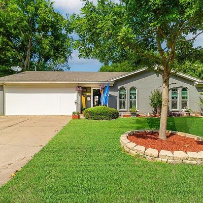 116 Nw Suzanne Ter, Burleson, TX 76028