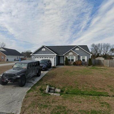 119 Silver Queen Ln, Richlands, NC 28574