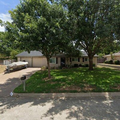 1205 John Reagan St, Benbrook, TX 76126