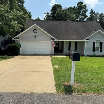 121 Jefferson Dr, Raeford, NC 28376