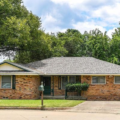 121 S Valley St, Red Oak, TX 75154