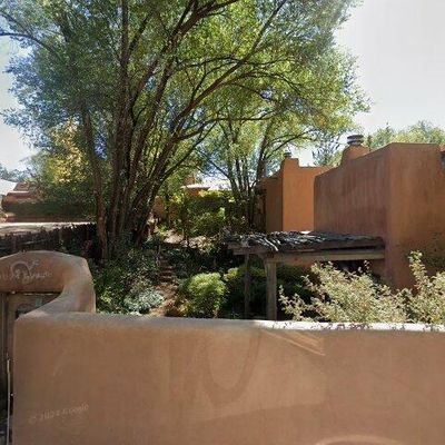 1214 Cerro Gordo Rd, Santa Fe, NM 87501