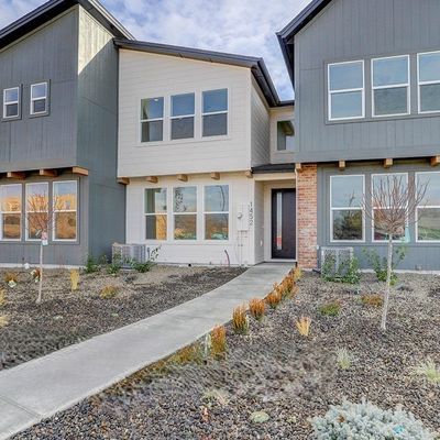 1215 N Webb Way, Meridian, ID 83642