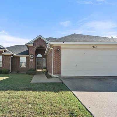 1414 Trevino Dr, Arlington, TX 76014