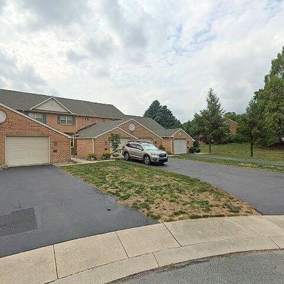 142 Langley Sq, Lancaster, PA 17603