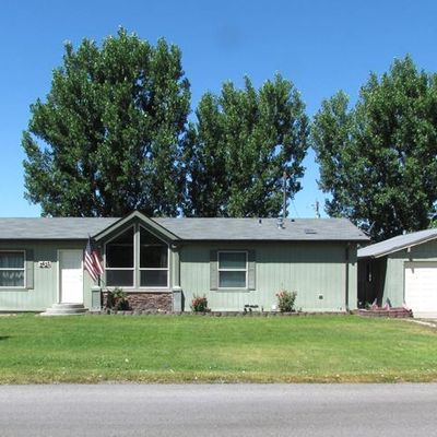 1421 Lemon St, Blackfoot, ID 83221