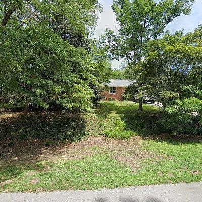 143 Holly Hill Dr, Reidsville, NC 27320