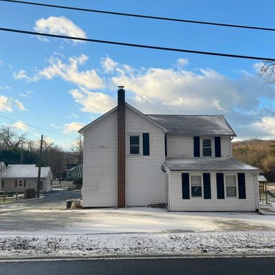 14352 Charmain Rd, Waynesboro, PA 17268