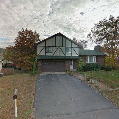 147 Bear Creek Blvd, Wilkes Barre, PA 18702