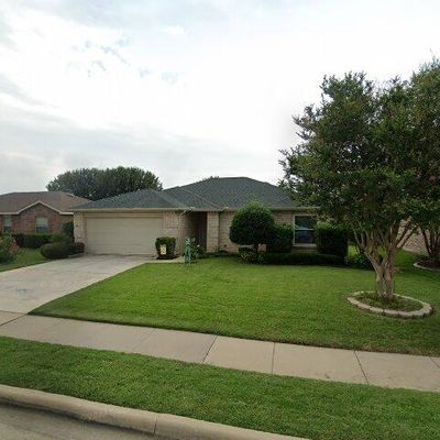 1405 Queen Annes Dr, Burleson, TX 76028