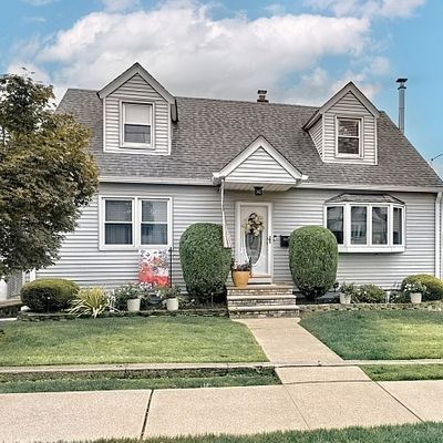 166 Grant Ave, Totowa, NJ 07512