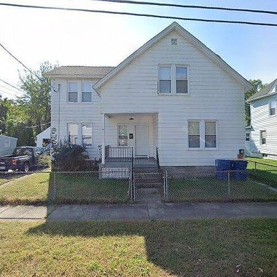 17 Hampden St, West Springfield, MA 01089