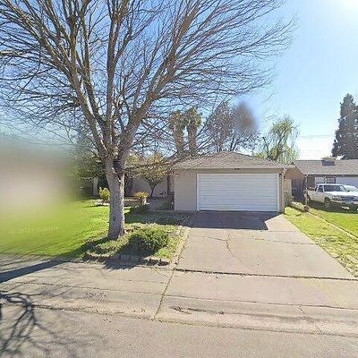 1716 68 Th Ave, Sacramento, CA 95822