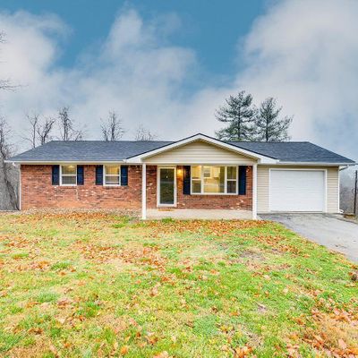 1724 Boone Cir, Tazewell, TN 37879