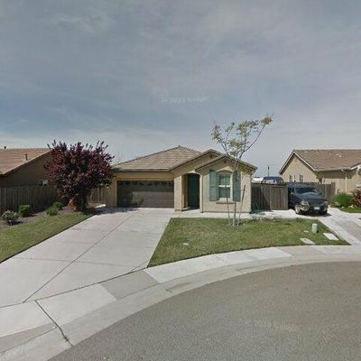 1748 Oxford Ct, Plumas Lake, CA 95961