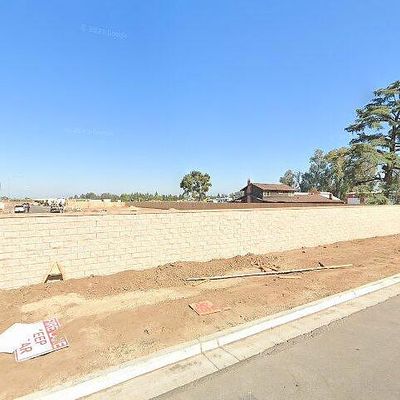 1770 N Carriage Ave, Fresno, CA 93727