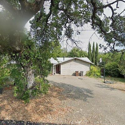 17722 Glenwood Dr, Redding, CA 96003