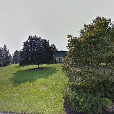 18 Strawberry Ln, Lititz, PA 17543