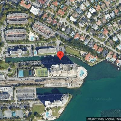 1800 Ne 114 Th St #5, Miami, FL 33181