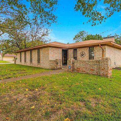 1801 Ridgecrest Dr, Terrell, TX 75160